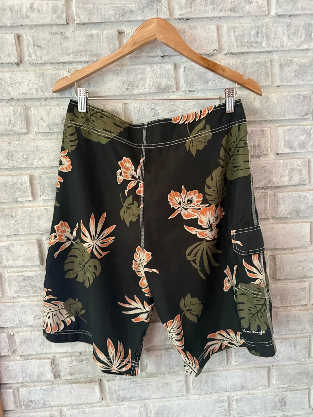 American Eagle Outfitters Black Tropical Floral Boardshorts